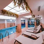 Lusi Holiday, смолянски езера