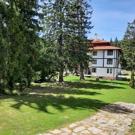 Lusi Holiday, смолянски езера * سموليان