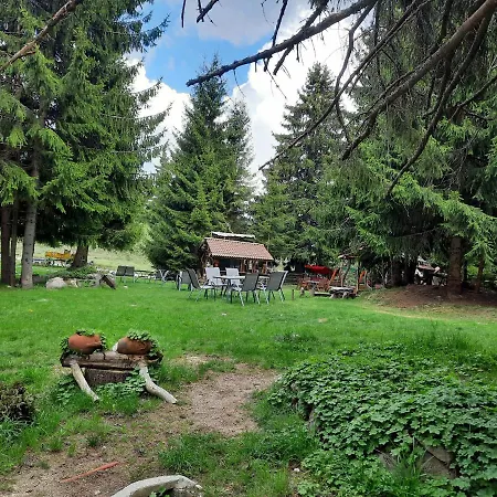 Lusi Holiday, смолянски езера Apartament *
