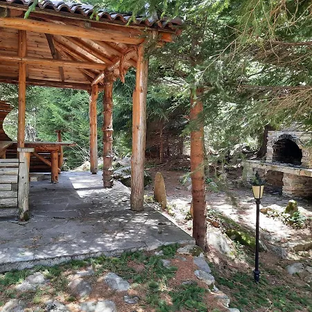 شقة Lusi Holiday, смолянски езера سموليان