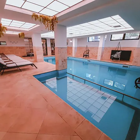 Lusi Holiday, смолянски езера *