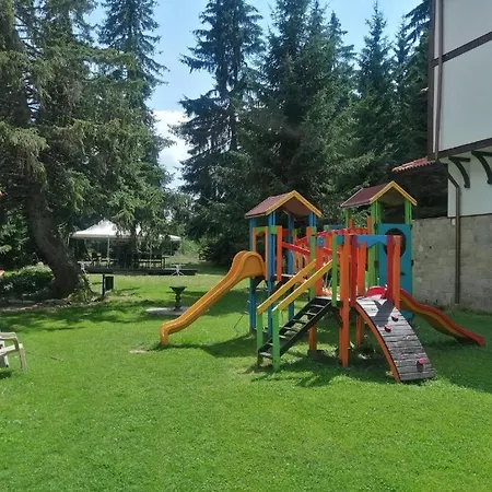 Apartment Lusi Holiday, смолянски езера
